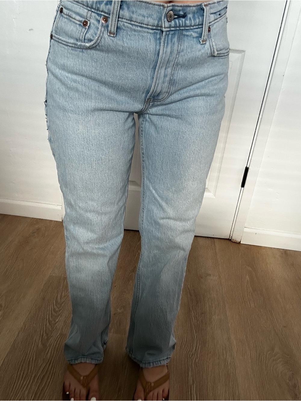 Abercrombie & Fitch Low Rise Baggy Jeans